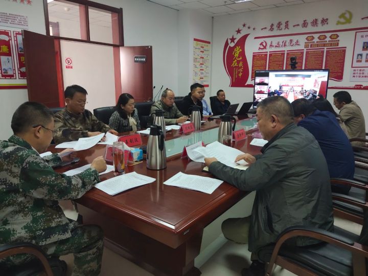 棉麻公司掀起学习贯彻自治区第十次  党代会精神热潮