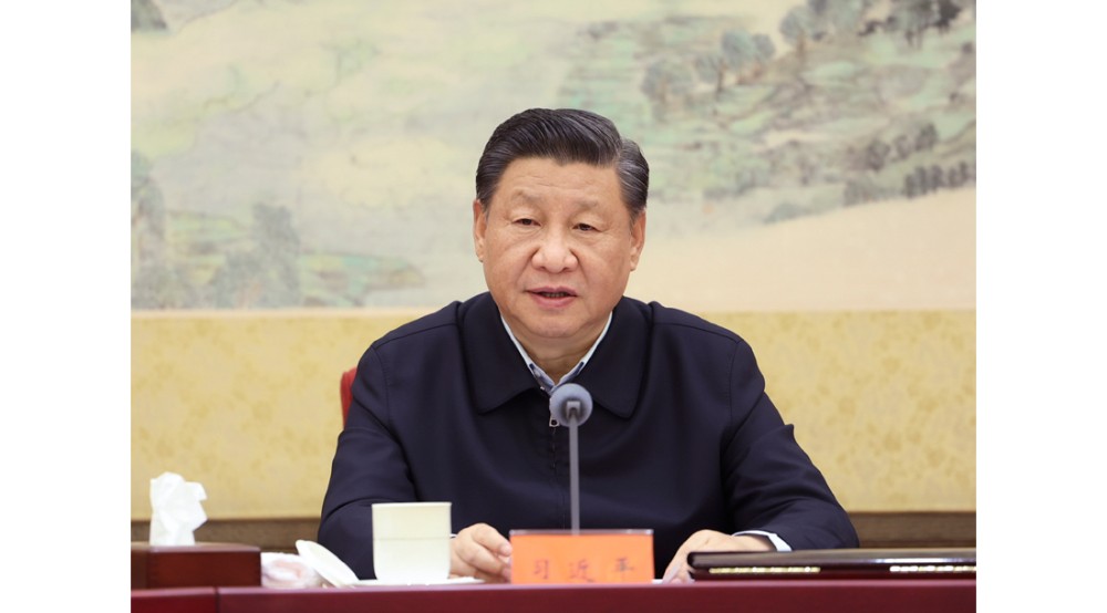 中共中央政治局常务委员会召开会议 习近平主持会议