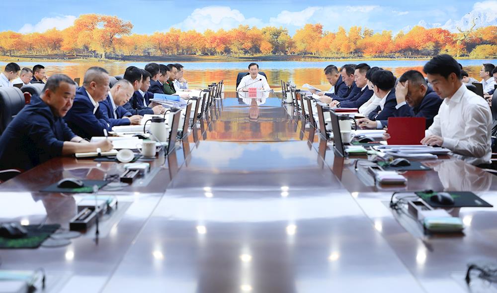 十二届师市党委常委会召开会议 传达学习习近平总书记近期重要讲话重要指示精神