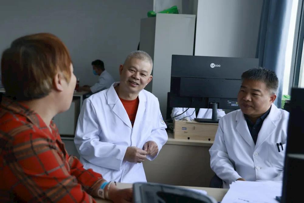 边疆的甲乳外科专家！周泽民：湘江之畔到塔里木河畔的医疗守护